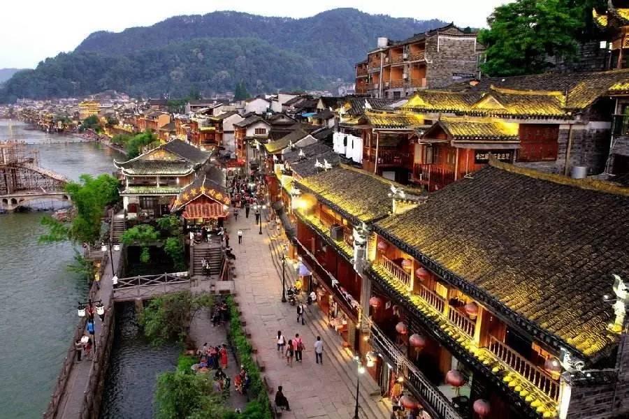 别克君越跑到20 40之间发动机声音大是什么原因?-专业有问必答平台
